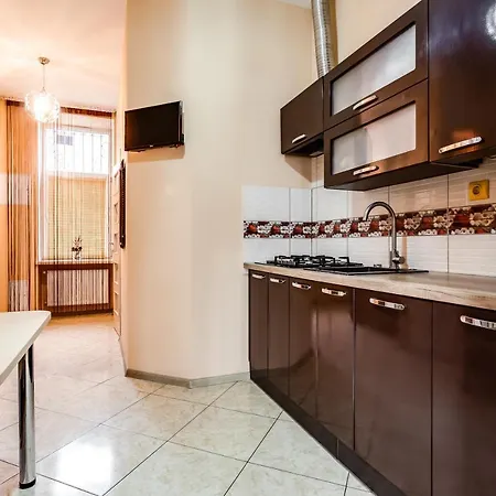 Апартаменти В Центрі Львова *